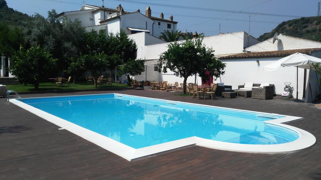 Agriturismo Malena Amica 外观 照片