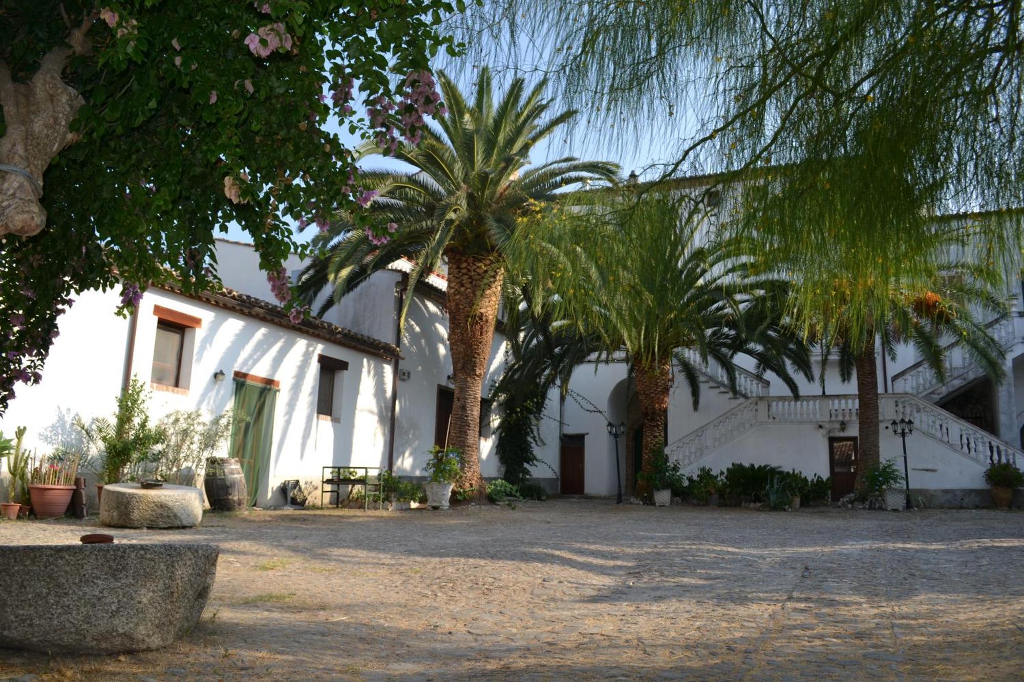 Agriturismo Malena Amica 外观 照片
